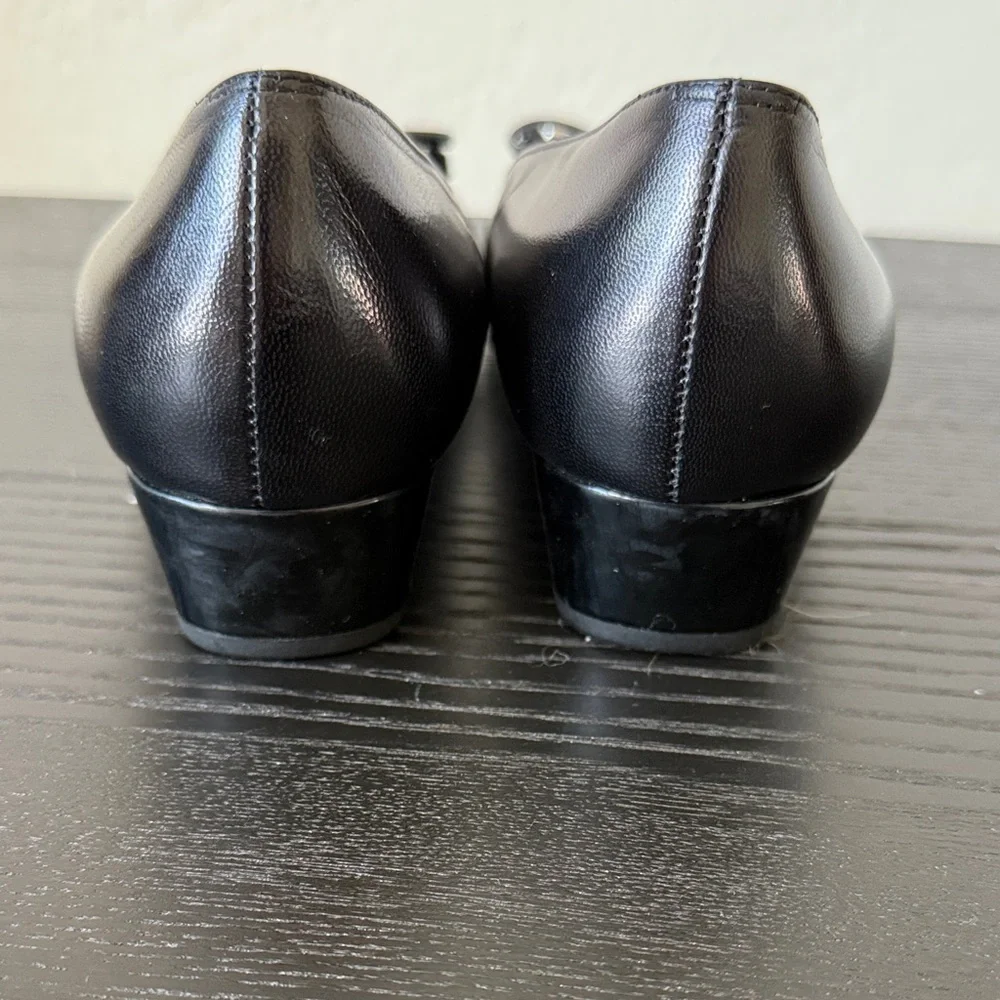 Ros Hommerson Black Leather Heels with Silver Bow Detail 9W - Picture 7 of 11